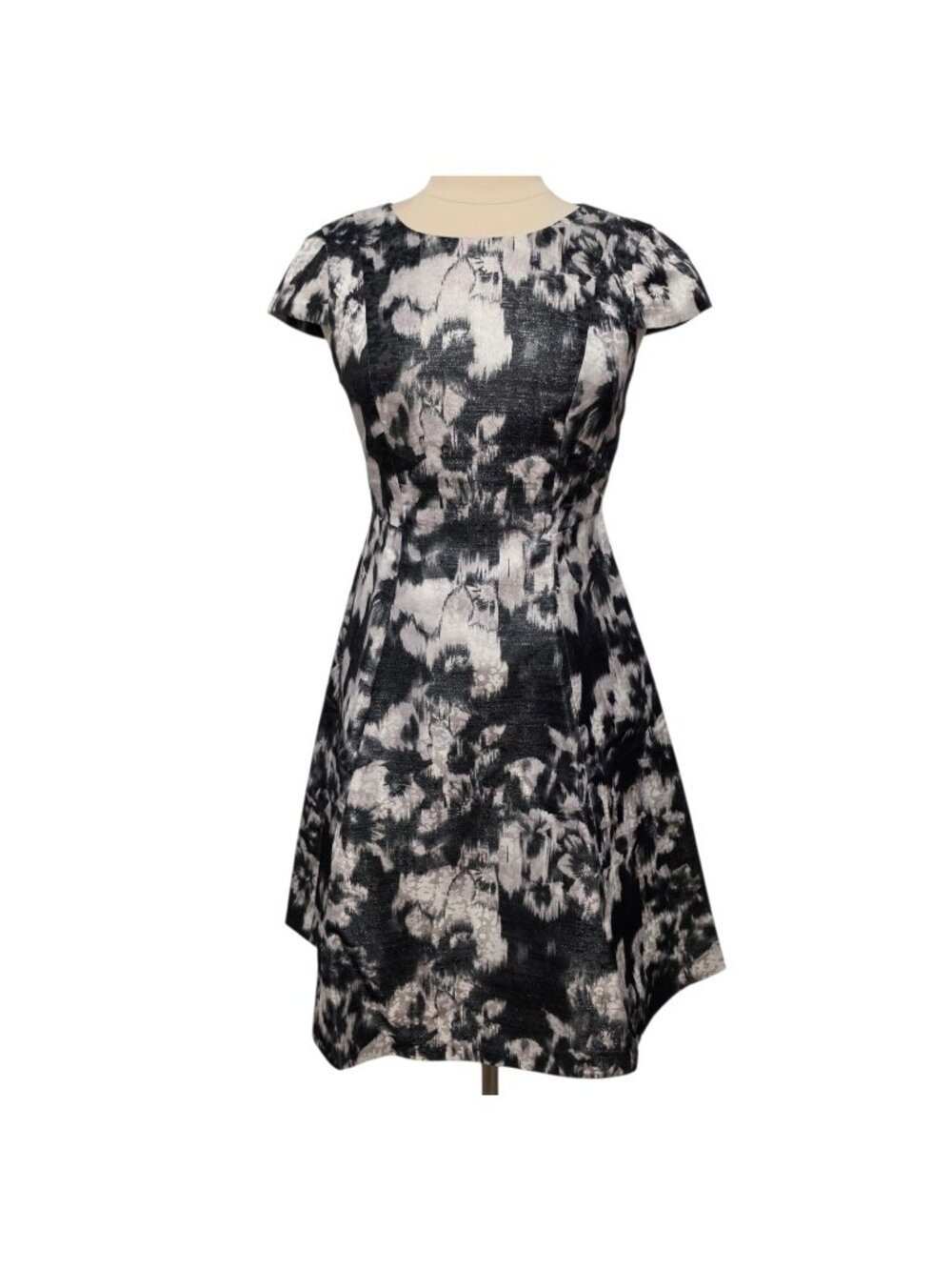 Talbots Petite Metallic Floral Fit & Flare Dress 4P NWT Black White Party Midi